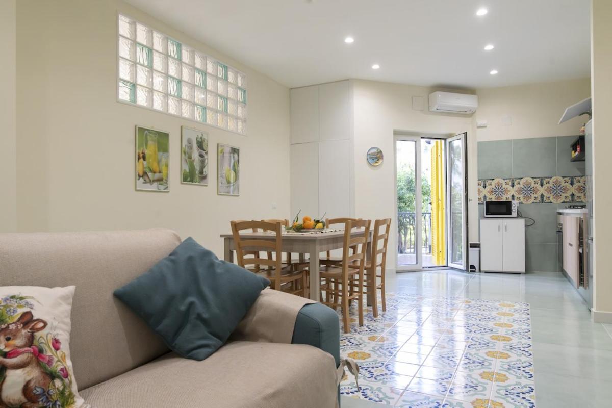 Sorrentovibes - Modern Apartment With Terrace, Swimming Pool&Tennis Kültér fotó