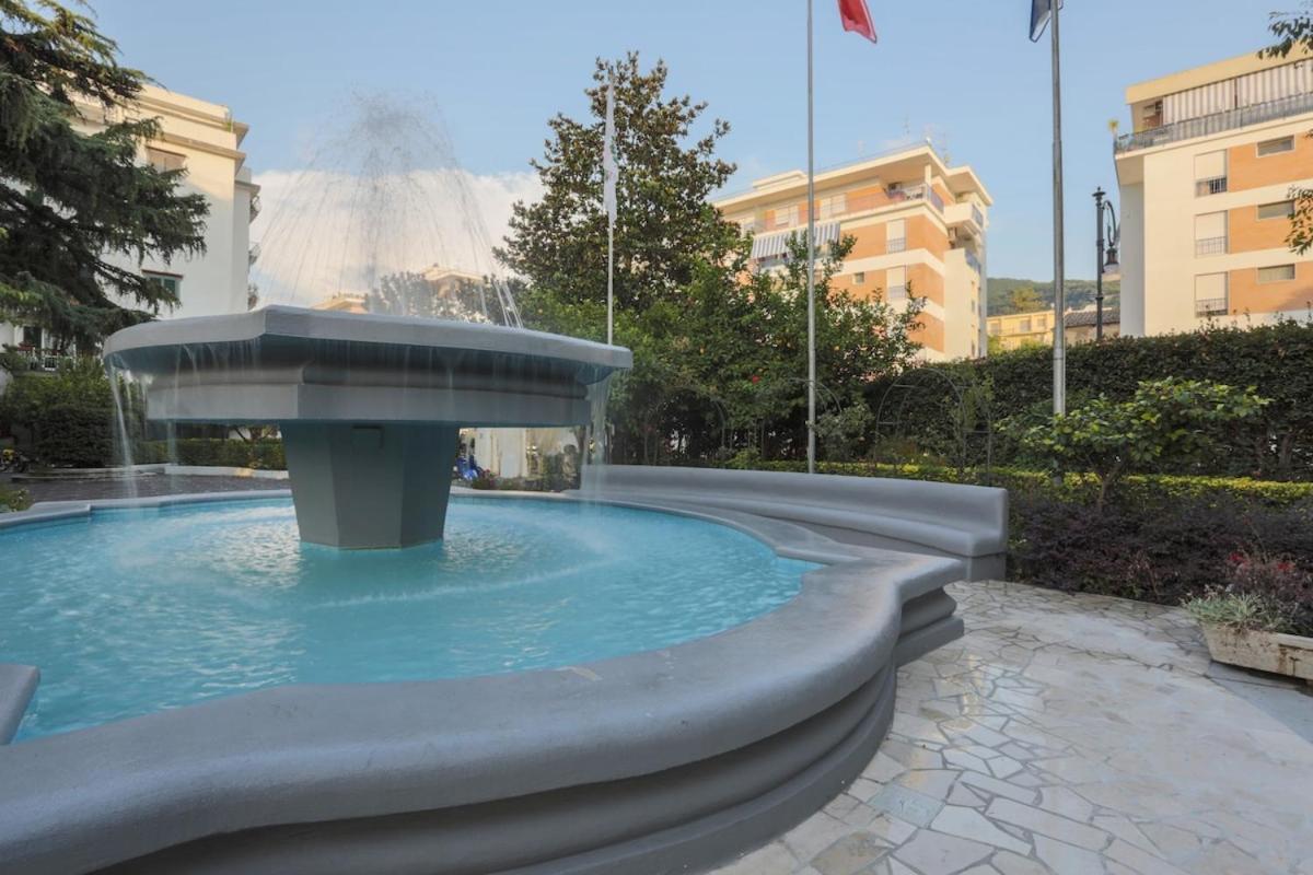 Sorrentovibes - Modern Apartment With Terrace, Swimming Pool&Tennis Kültér fotó