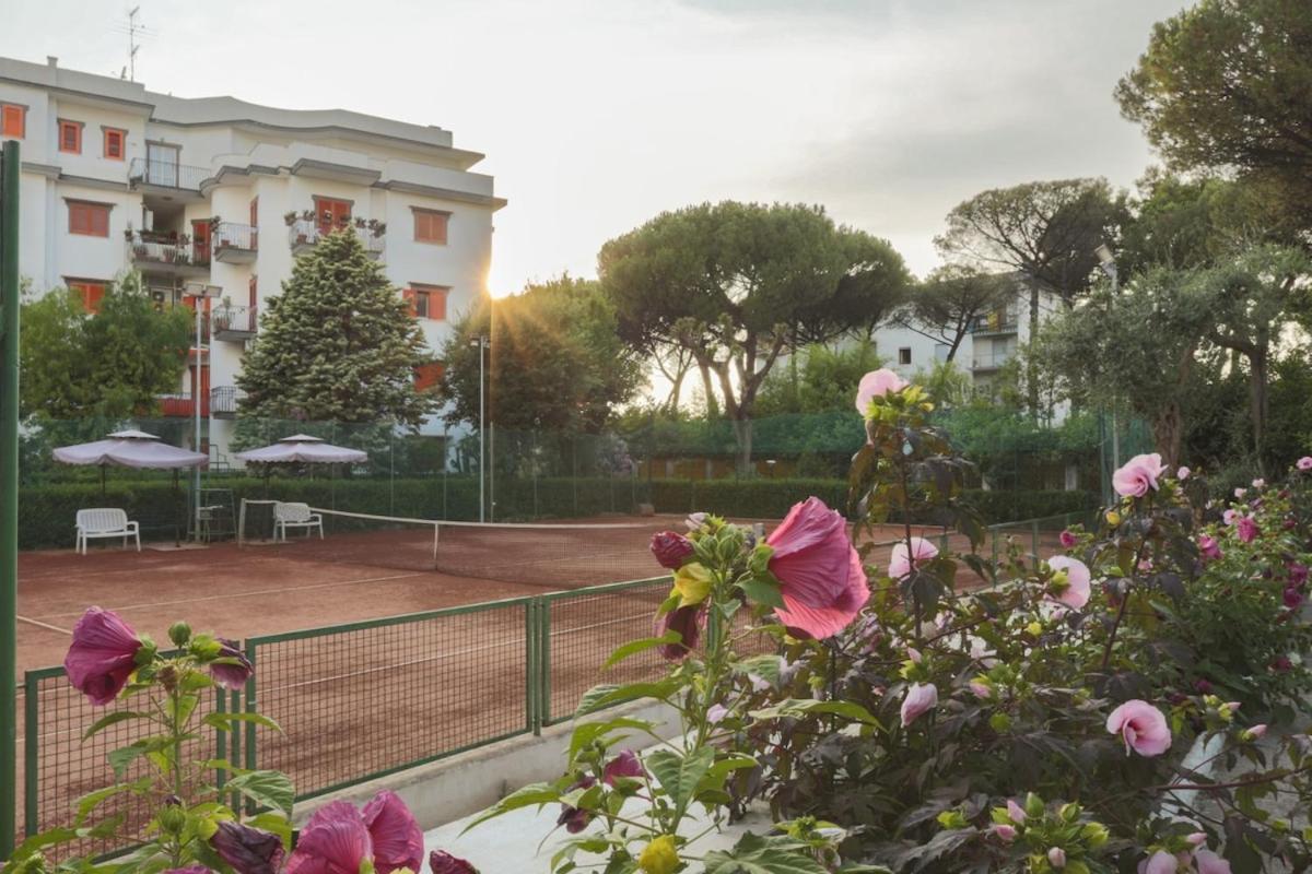 Sorrentovibes - Modern Apartment With Terrace, Swimming Pool&Tennis Kültér fotó
