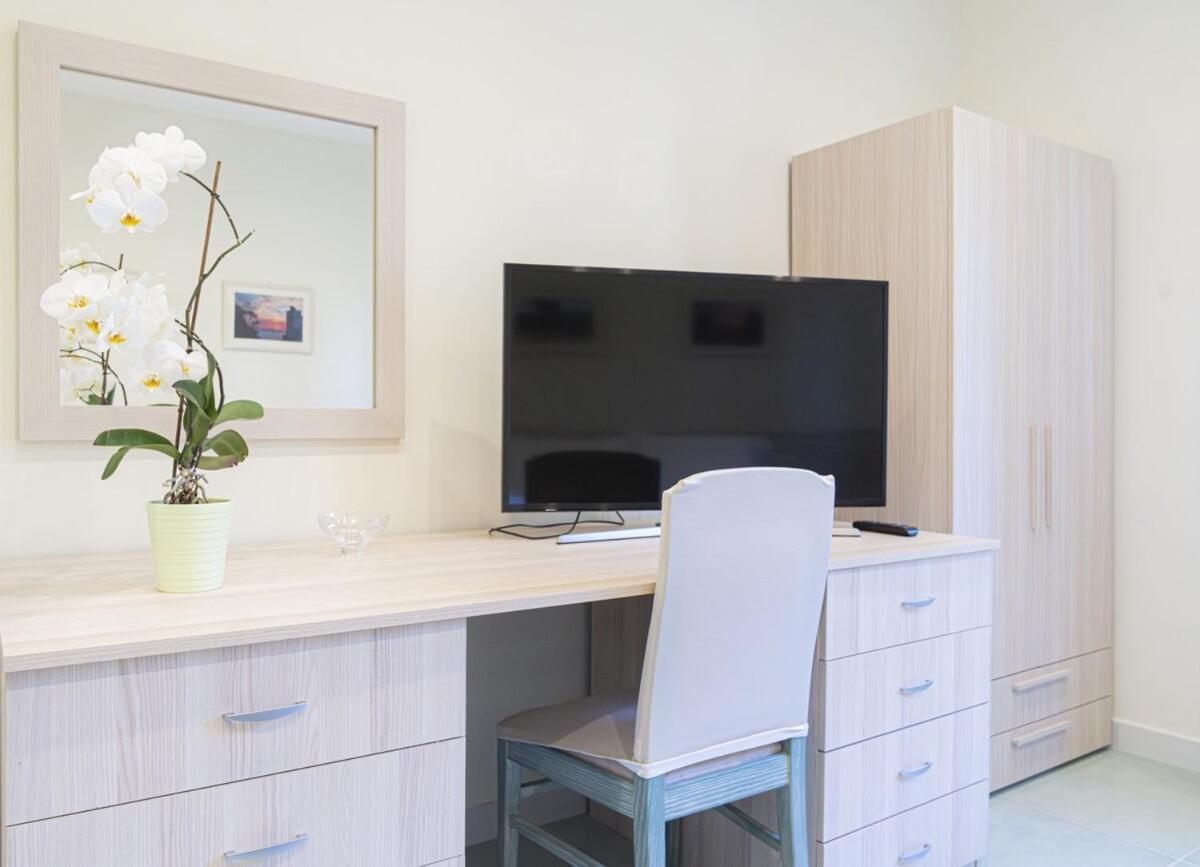 Sorrentovibes - Modern Apartment With Terrace, Swimming Pool&Tennis Kültér fotó